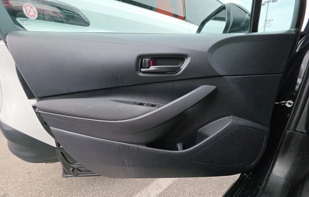 2025 TOYOTA COROLLA LE 6