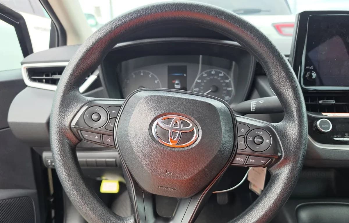 2025 TOYOTA COROLLA LE 7