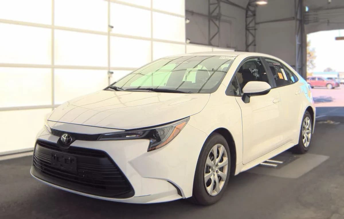 2025 TOYOTA COROLLA LE 2