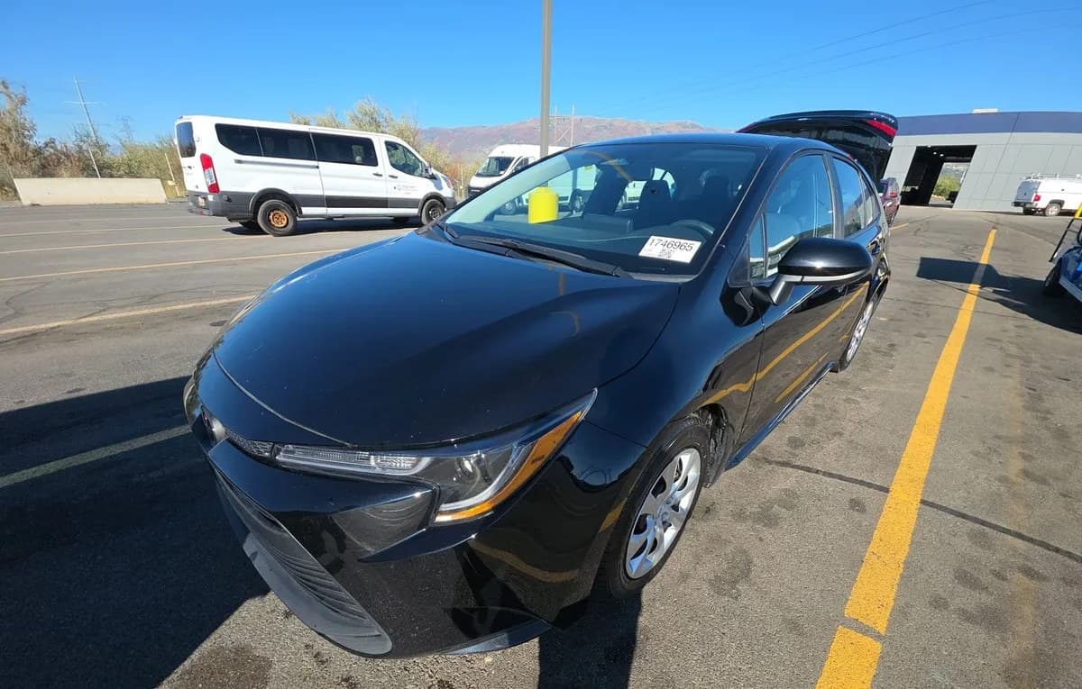 2025 TOYOTA COROLLA LE 2