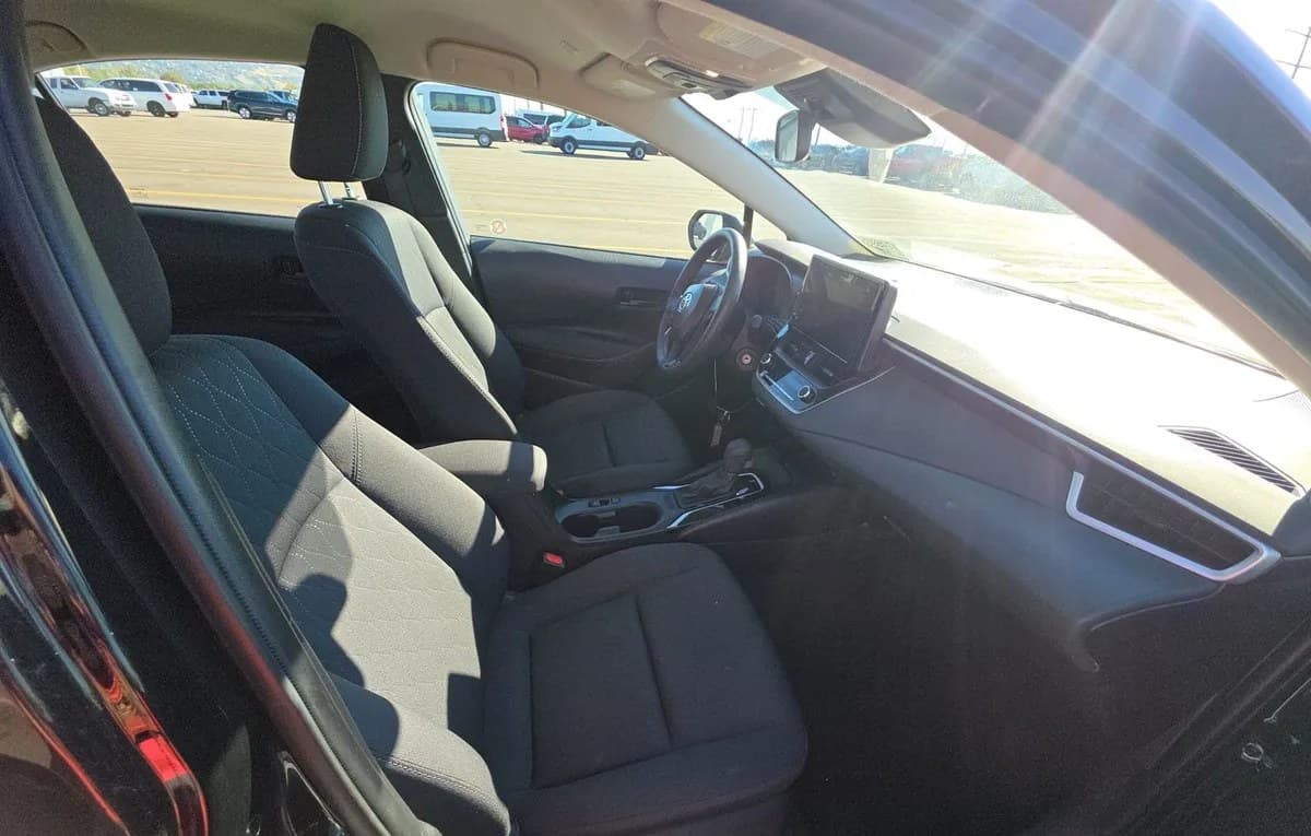 2025 TOYOTA COROLLA LE 5