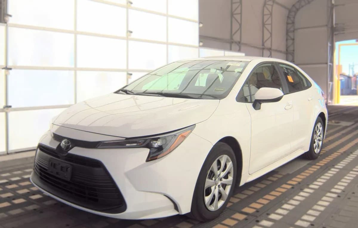 2025 TOYOTA COROLLA LE 2