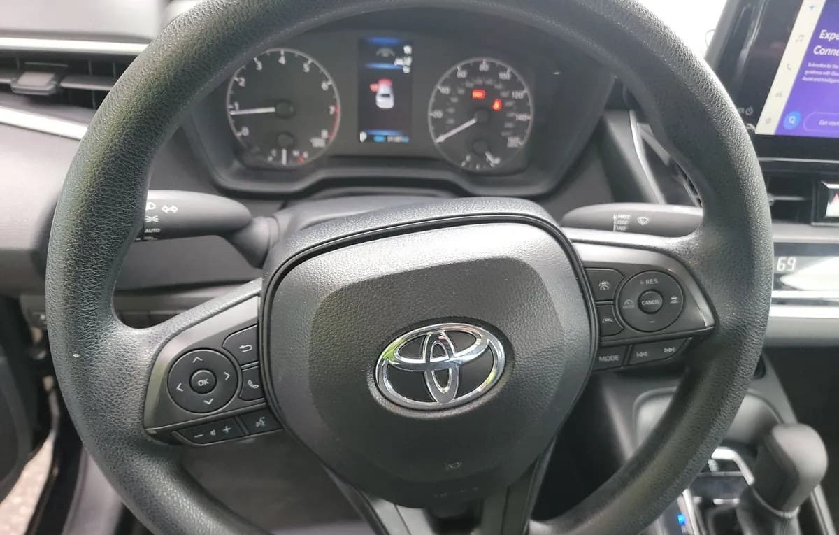 2025 TOYOTA COROLLA LE 7