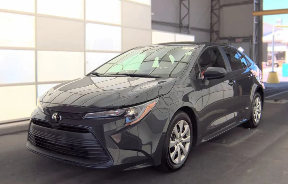 2025 TOYOTA COROLLA LE 2