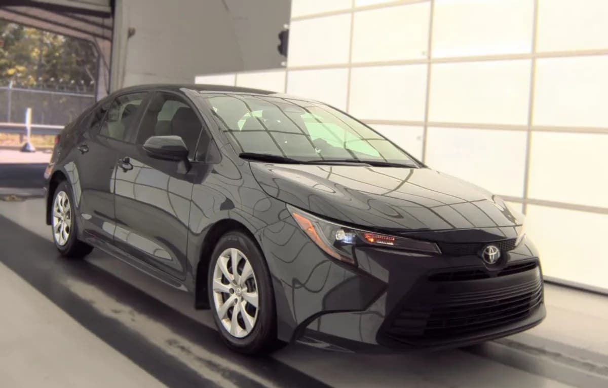 2026 TOYOTA COROLLA LE 4