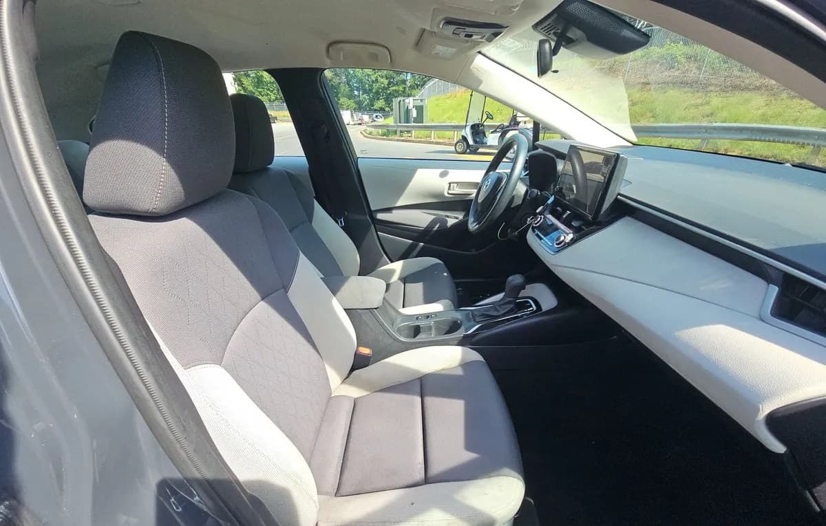 2026 TOYOTA COROLLA LE 5
