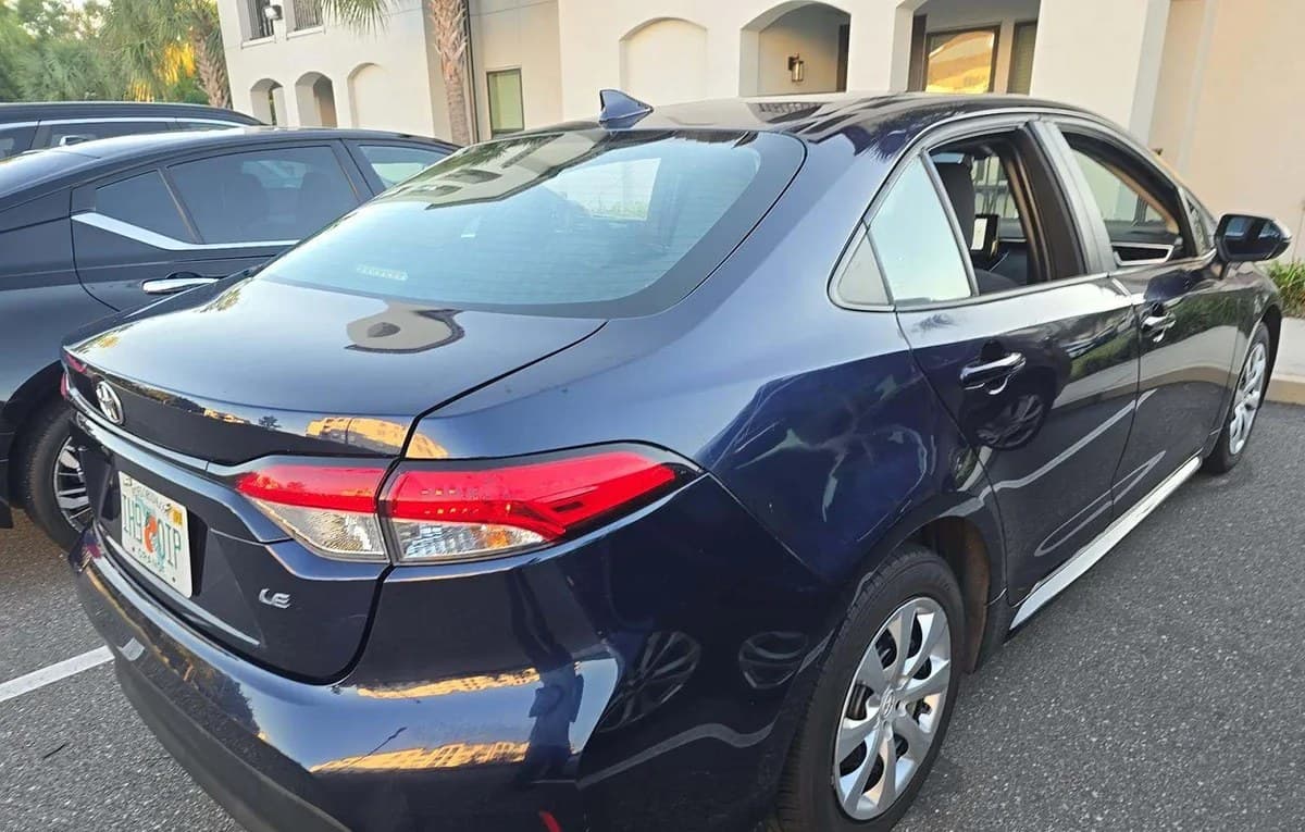 2023 TOYOTA COROLLA LE 4