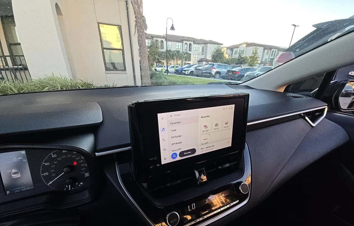 2023 TOYOTA COROLLA LE 7