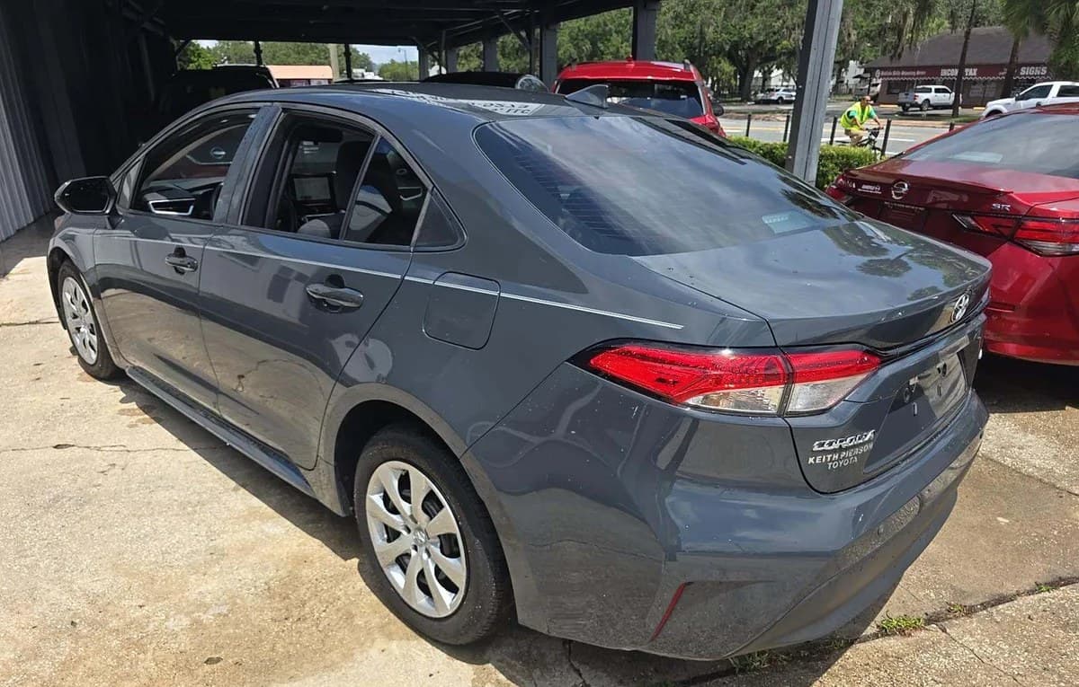 2023 TOYOTA COROLLA LE 3