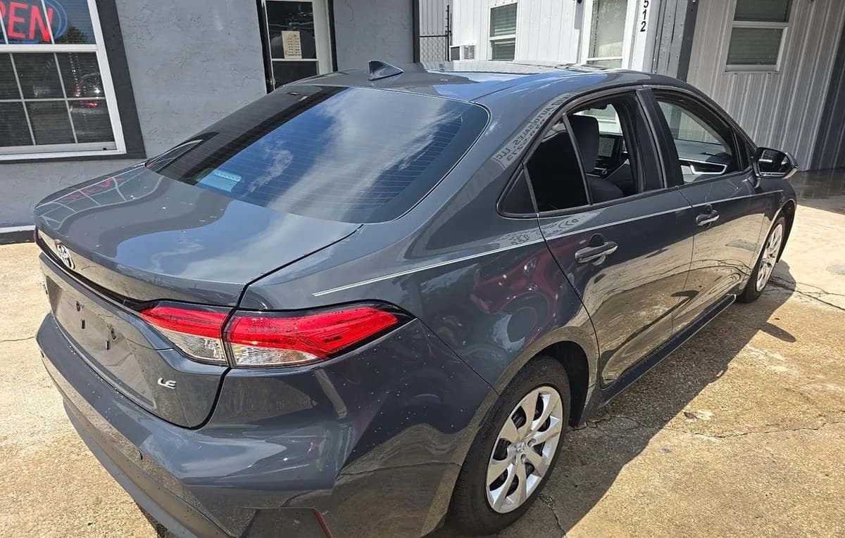 2023 TOYOTA COROLLA LE 4
