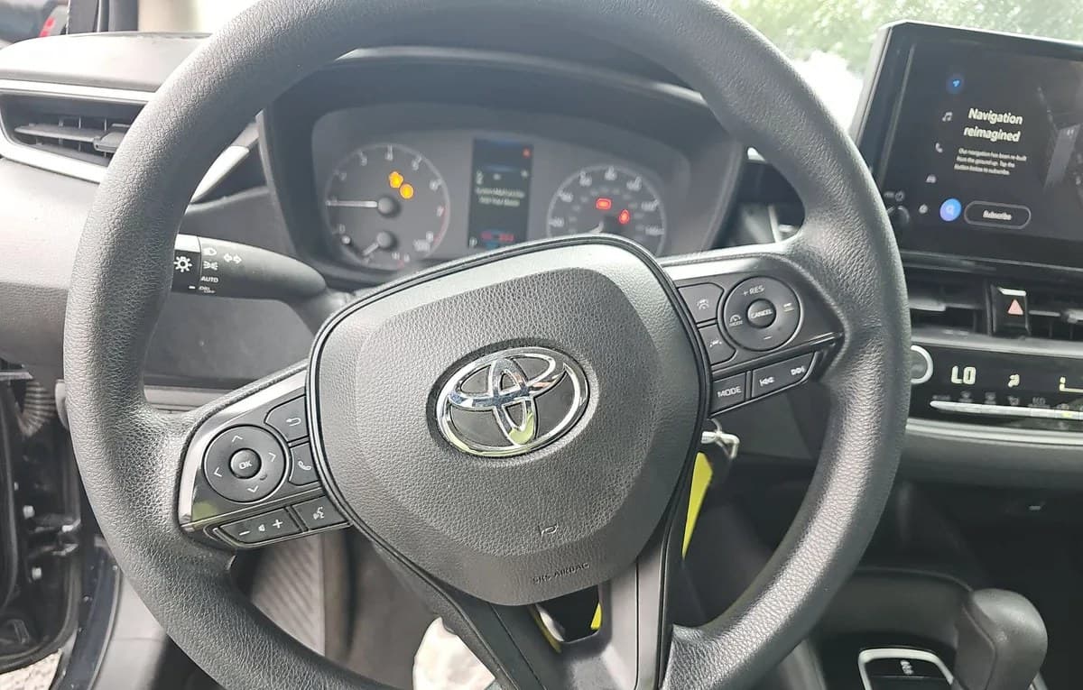 2023 TOYOTA COROLLA LE 7