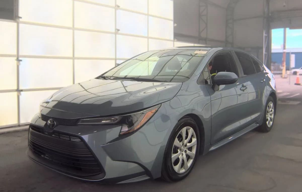 2023 TOYOTA COROLLA LE 2