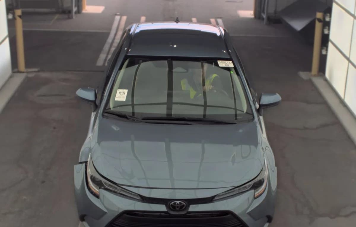 2023 TOYOTA COROLLA LE 3