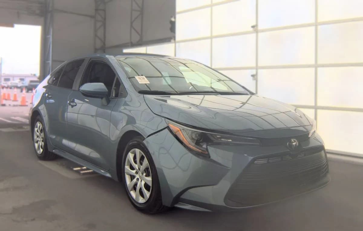 2023 TOYOTA COROLLA LE 4