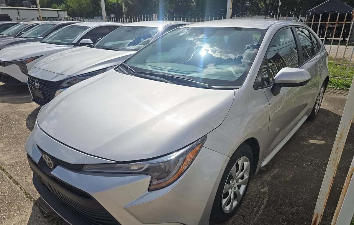 2024 TOYOTA COROLLA LE 2