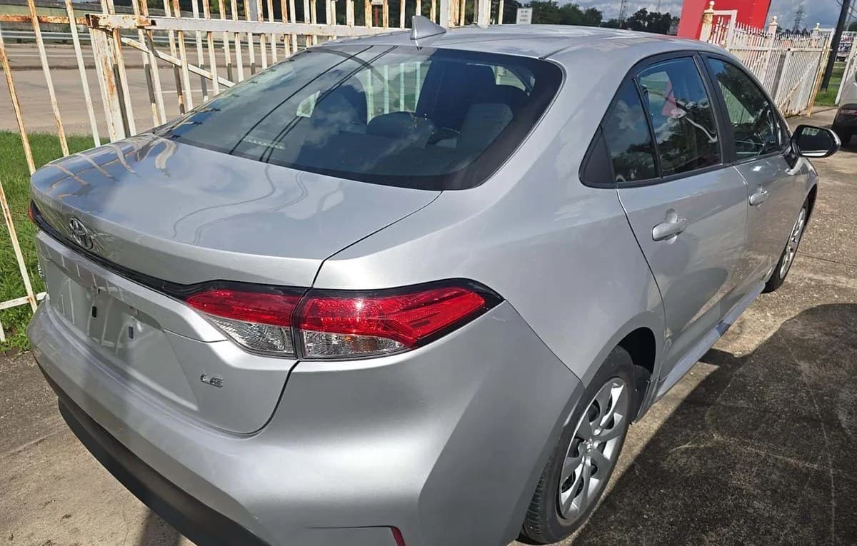 2024 TOYOTA COROLLA LE 4