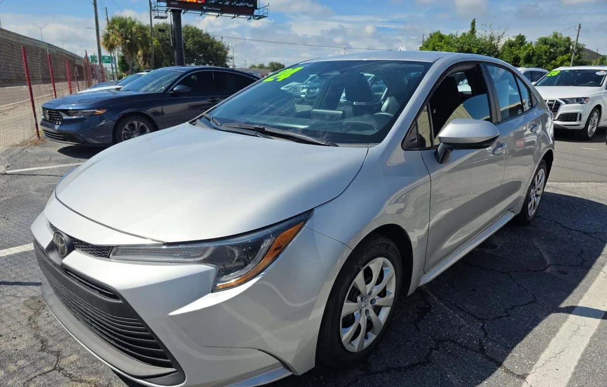 2024 TOYOTA COROLLA LE 2