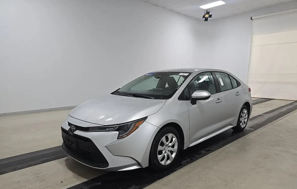 2025 TOYOTA COROLLA LE 2