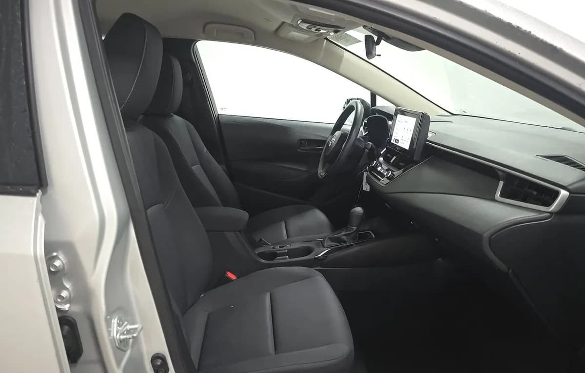2025 TOYOTA COROLLA LE 5
