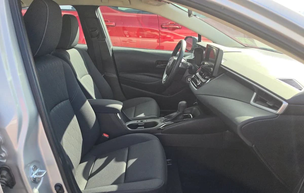 2025 TOYOTA COROLLA LE 5