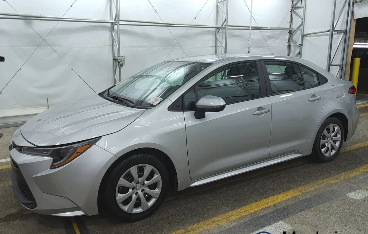 2025 TOYOTA COROLLA LE 2