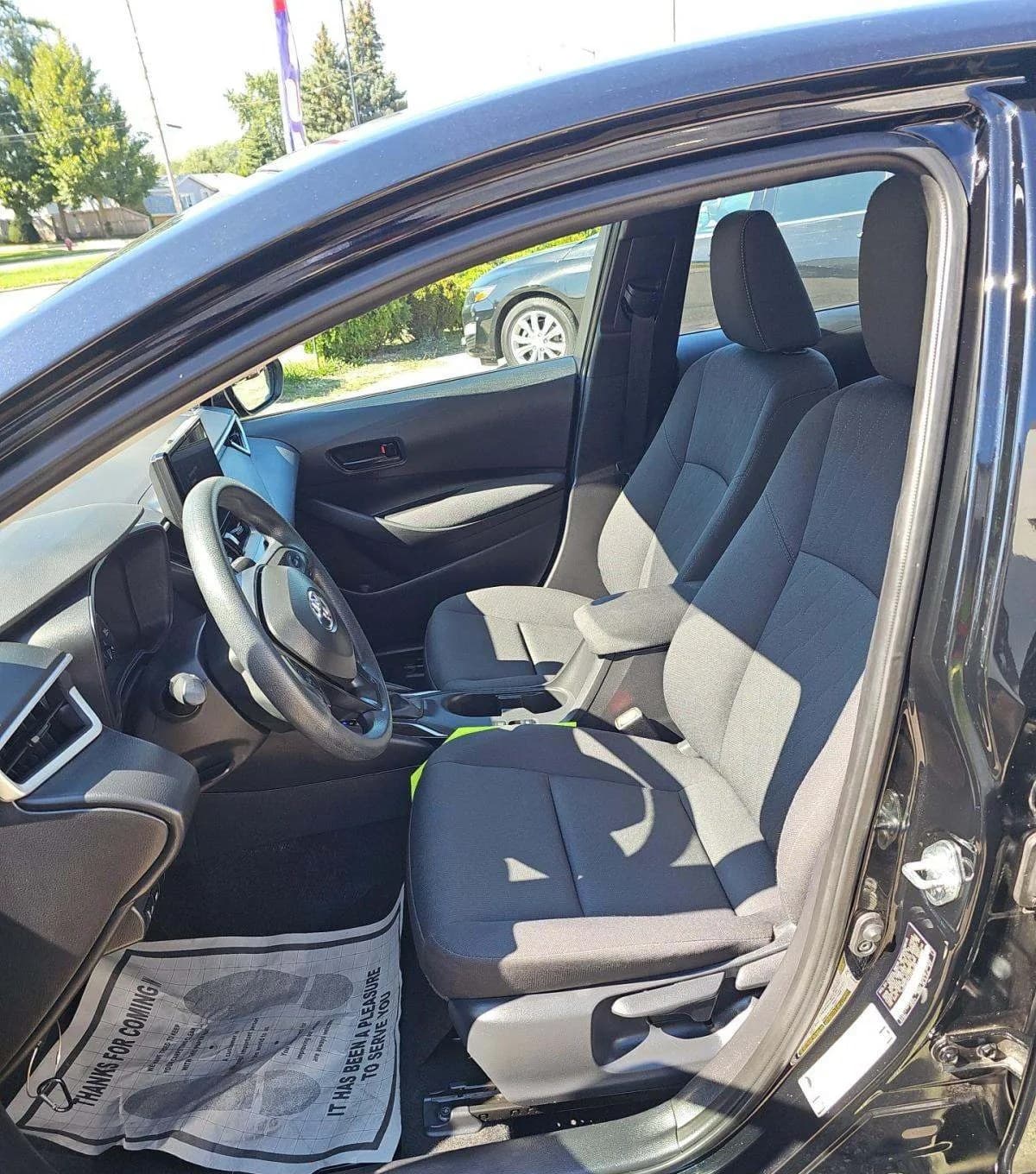 2025 TOYOTA COROLLA LE 4