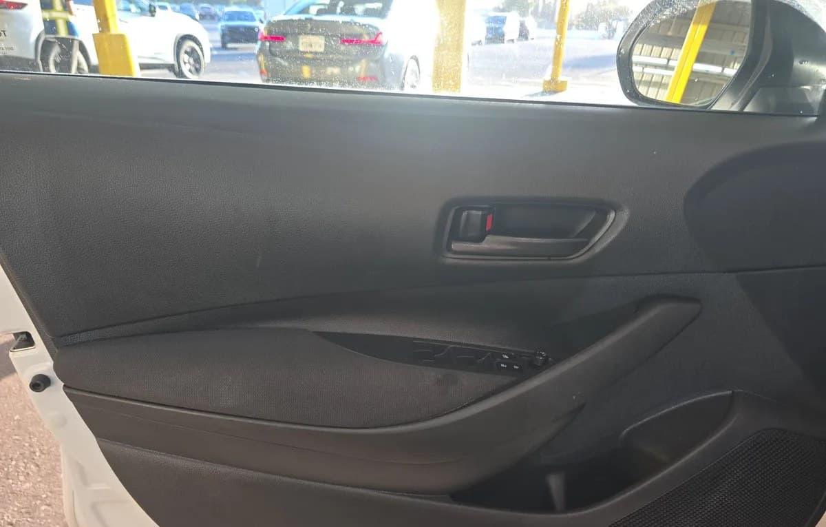 2025 TOYOTA COROLLA LE 6