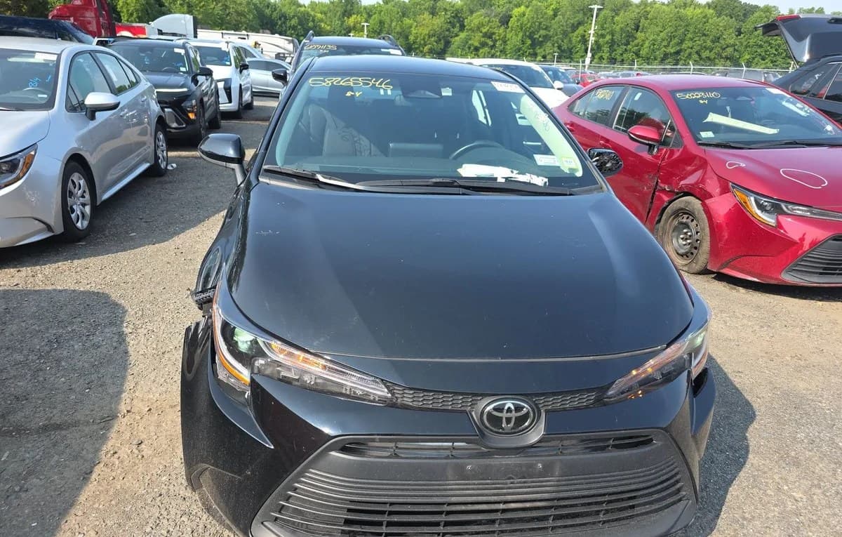 2025 TOYOTA COROLLA LE 3