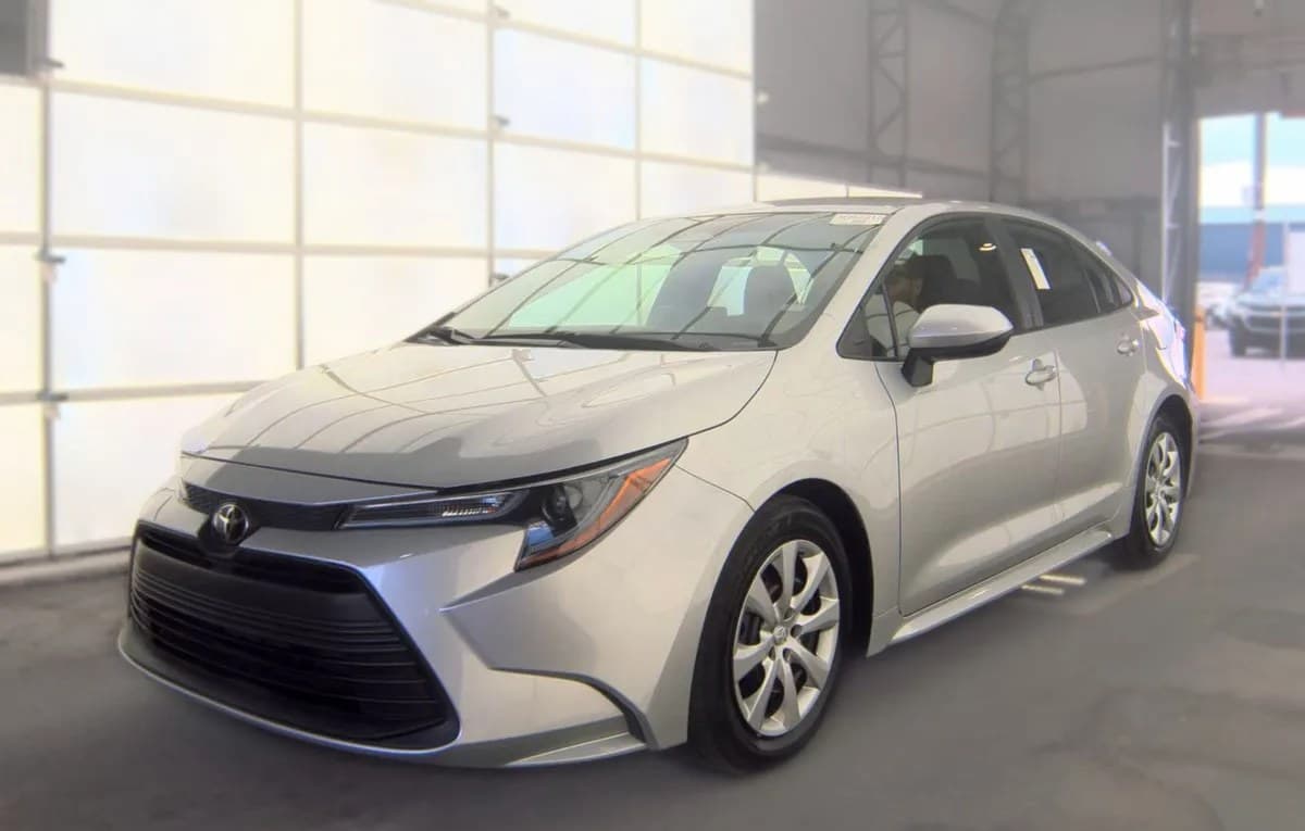 2025 TOYOTA COROLLA LE 2