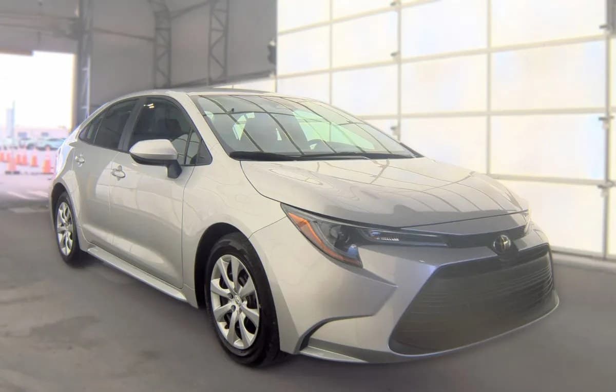 2025 TOYOTA COROLLA LE 4