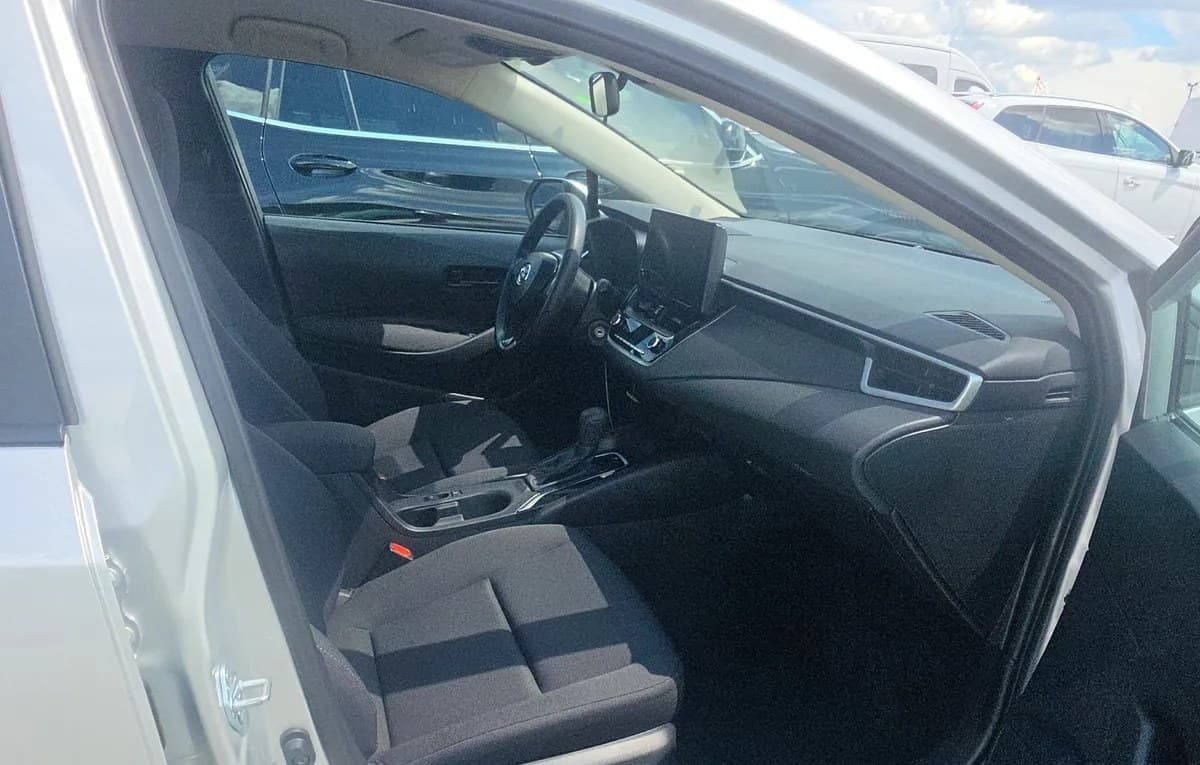 2025 TOYOTA COROLLA LE 5