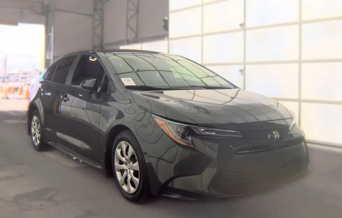 2025 TOYOTA COROLLA LE 4