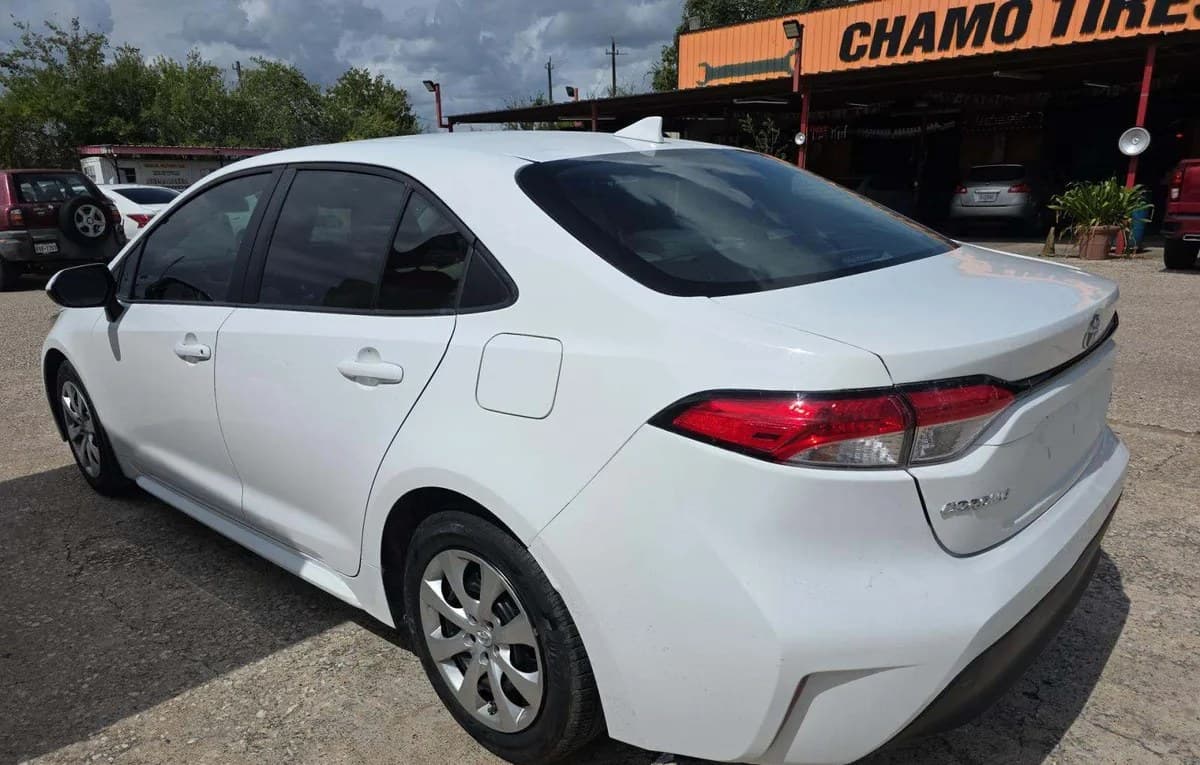 2025 TOYOTA COROLLA LE 3