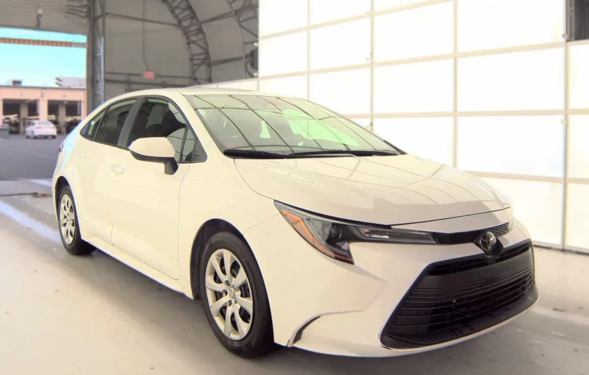 2026 TOYOTA COROLLA LE 4