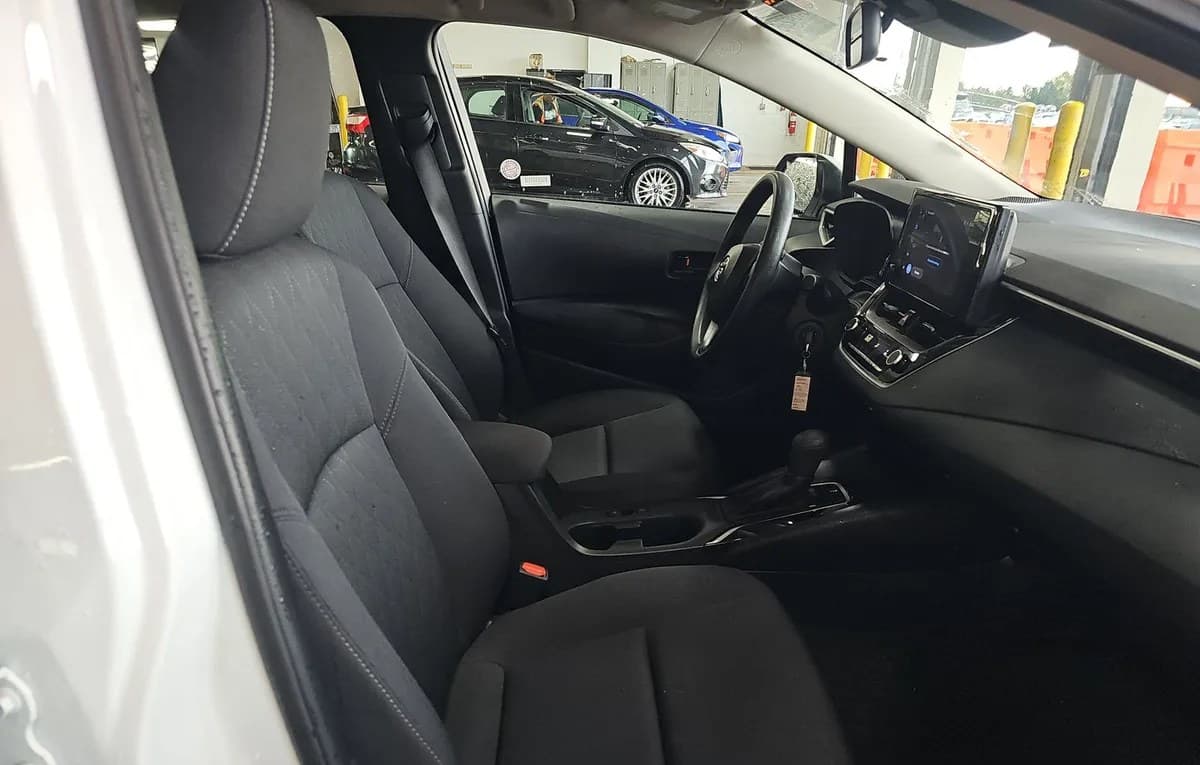 2026 TOYOTA COROLLA LE 5