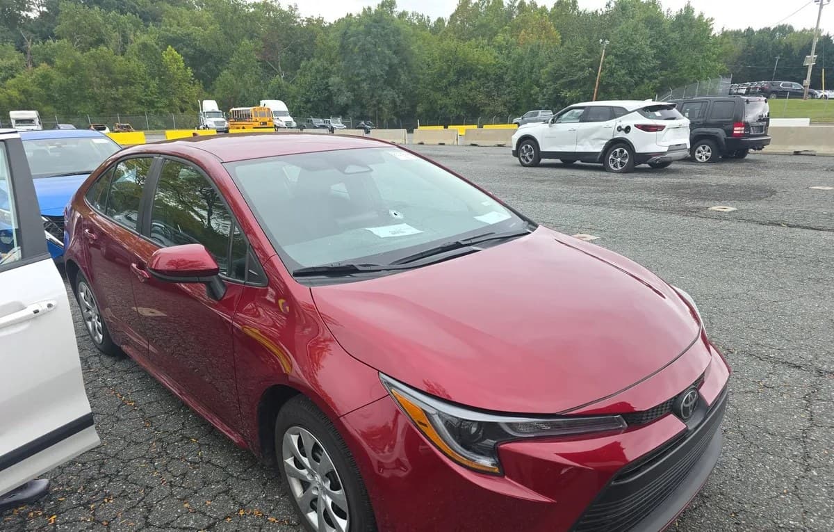 2026 TOYOTA COROLLA LE 4