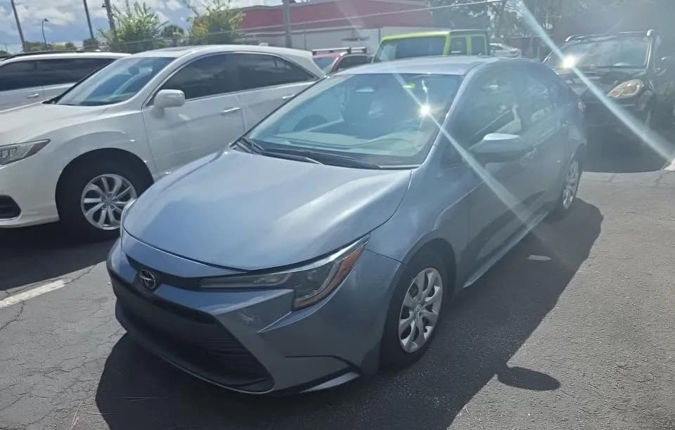 2023 TOYOTA COROLLA LE 2