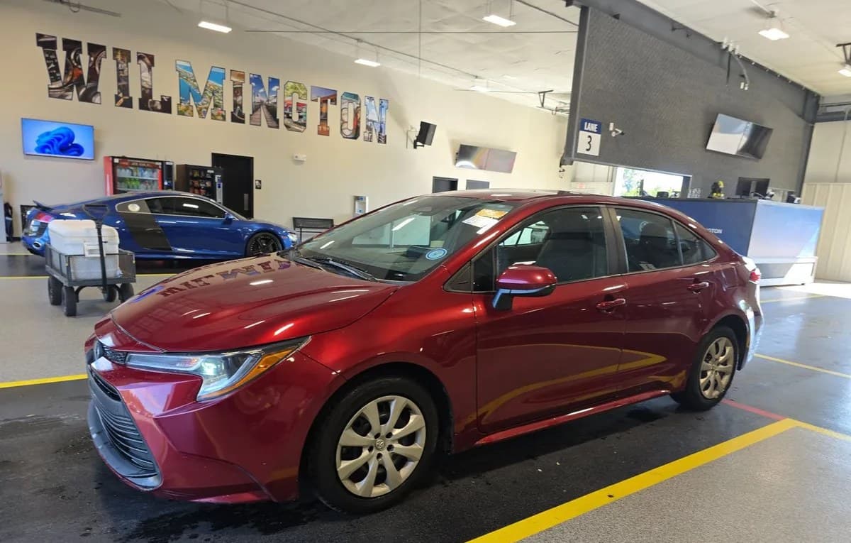 2024 TOYOTA COROLLA LE 2