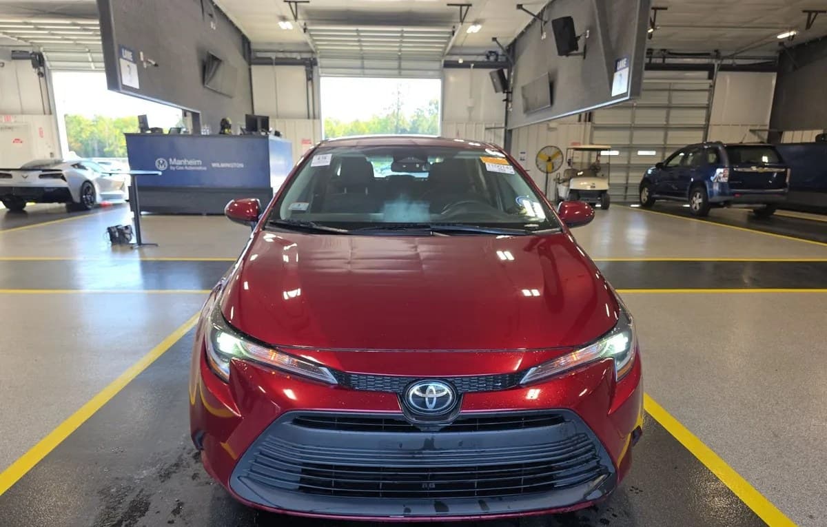 2024 TOYOTA COROLLA LE 3