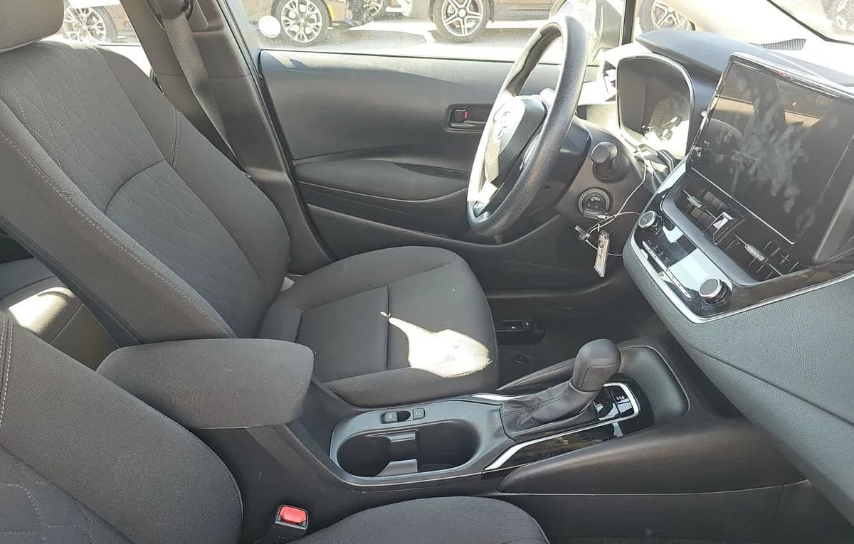 2025 TOYOTA COROLLA LE 5