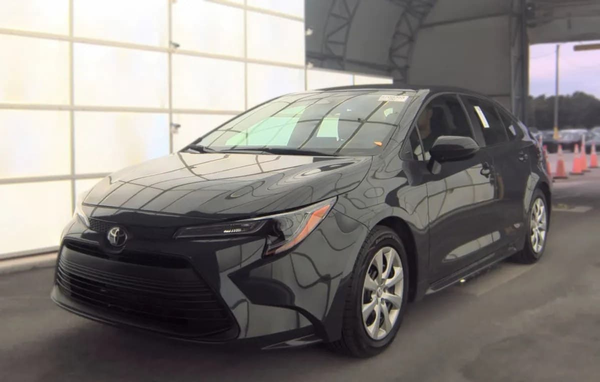 2025 TOYOTA COROLLA LE 2