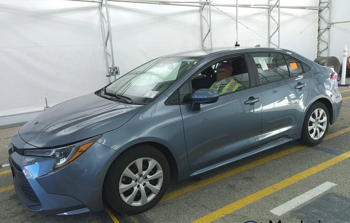 2025 TOYOTA COROLLA LE 2