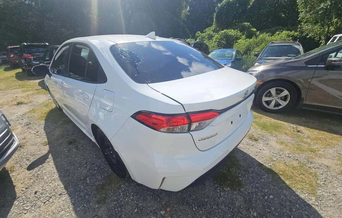 2023 TOYOTA COROLLA LE 3