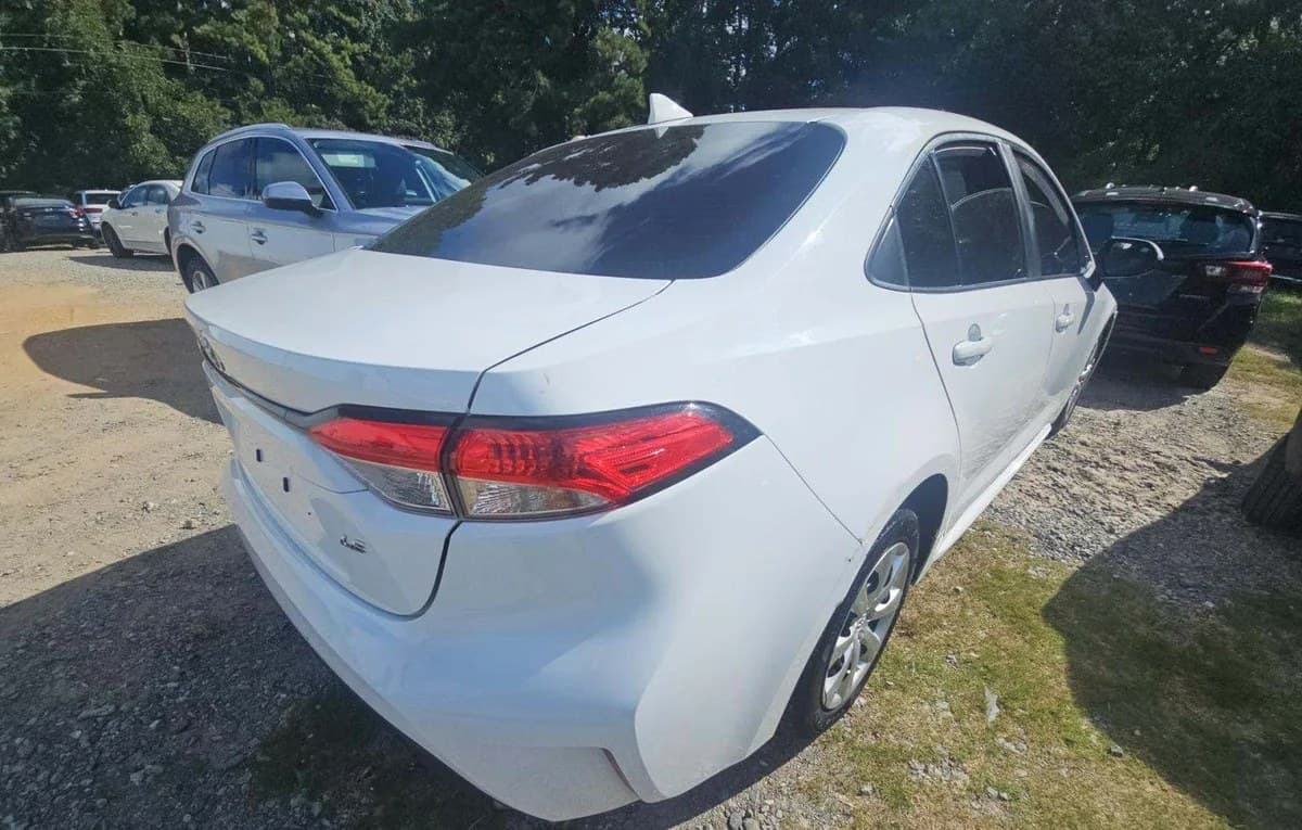2023 TOYOTA COROLLA LE 4
