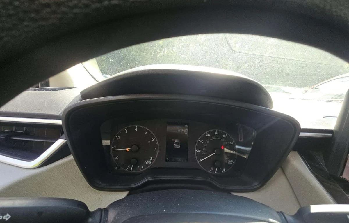2023 TOYOTA COROLLA LE 6