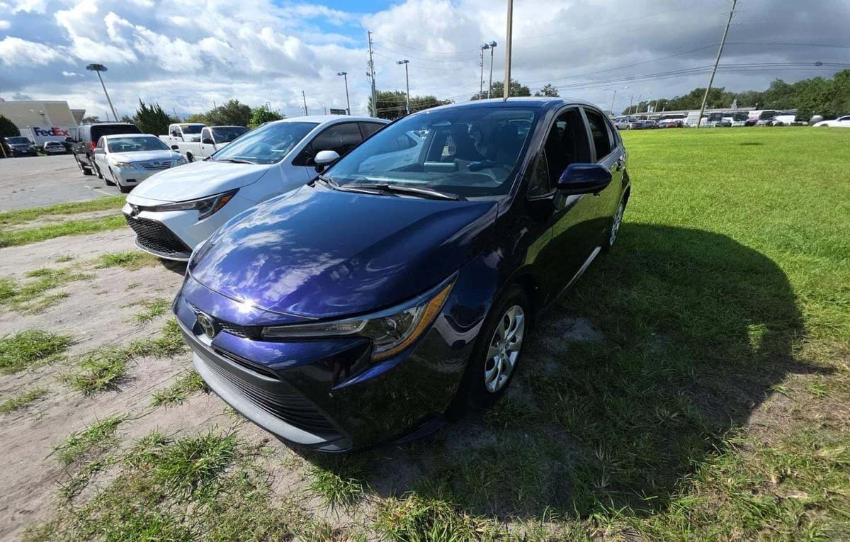 2024 TOYOTA COROLLA LE 2
