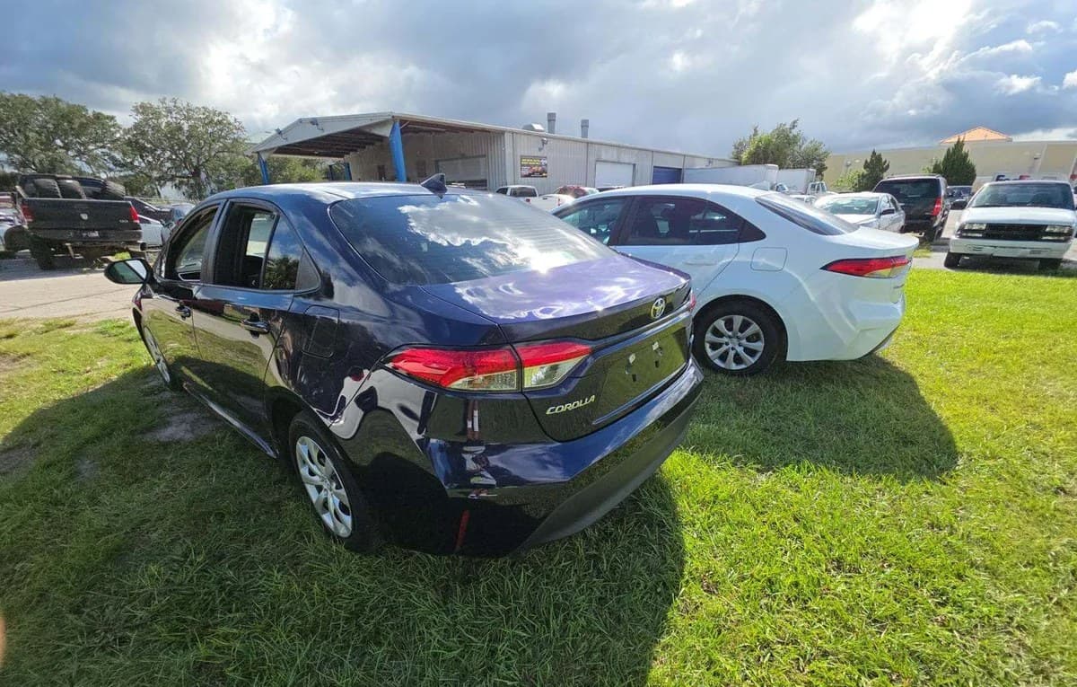 2024 TOYOTA COROLLA LE 3