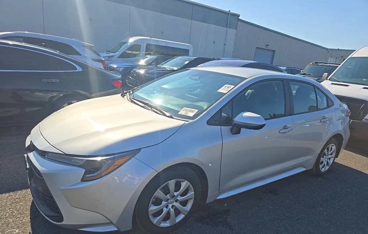 2024 TOYOTA COROLLA LE 2