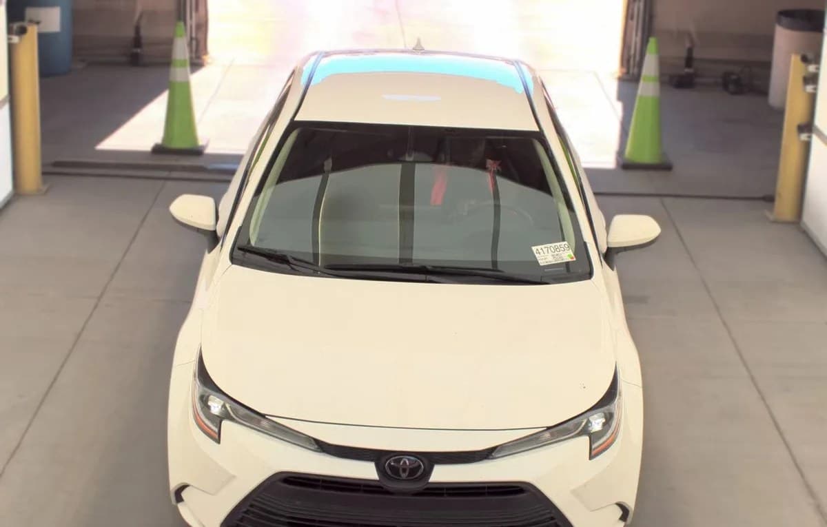 2025 TOYOTA COROLLA LE 3