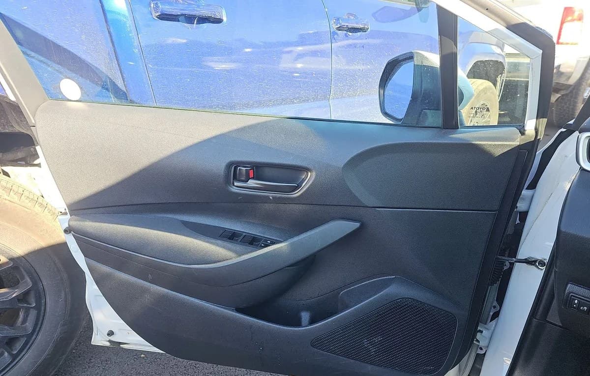 2025 TOYOTA COROLLA LE 6